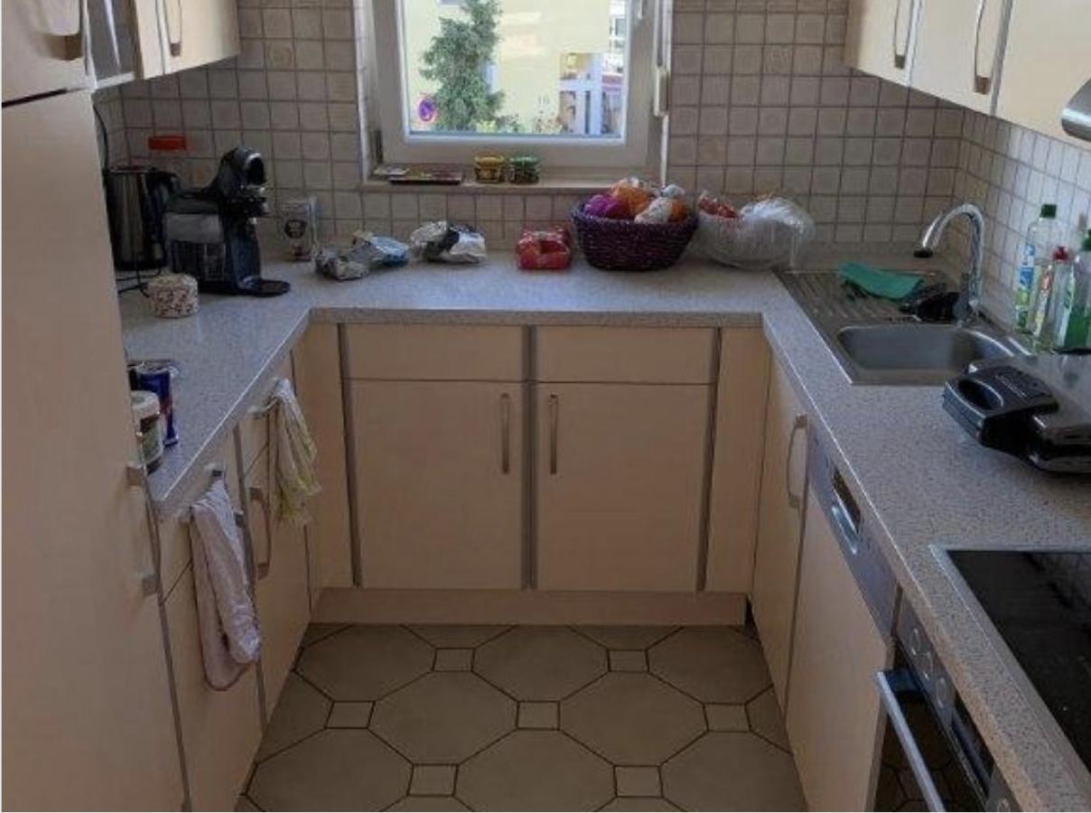 Sonnige 3 Zimmer Wohnung Mit Schoenem Balkon Im Gruenen Ройтлинген Экстерьер фото