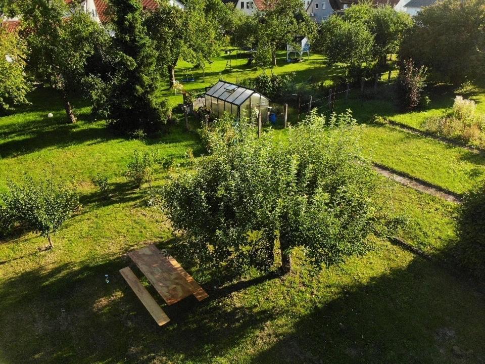 Sonnige 3 Zimmer Wohnung Mit Schoenem Balkon Im Gruenen Ройтлинген Экстерьер фото
